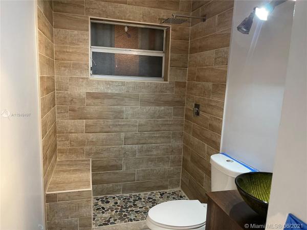 Oak Ridge Villas, 20921 SW 121st Ave, South Miami Heights, Florida 33177, image 2