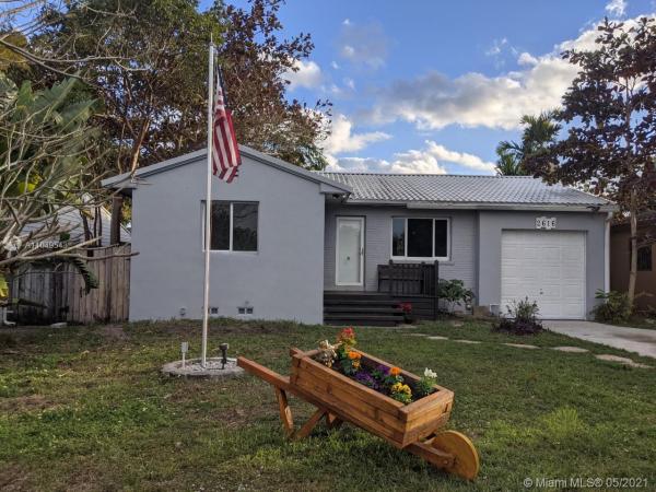 Oak Ridge Park, 2616 Mckinley St, Hollywood, Florida 33020, image 2