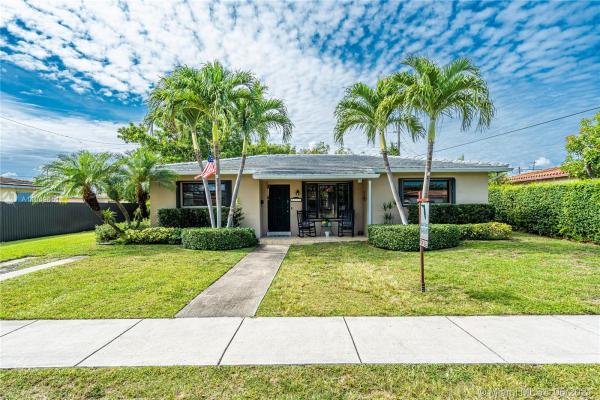Tropical Highlands, 8515 SW 43rd St, Olympia Heights, Florida 33155, image 2