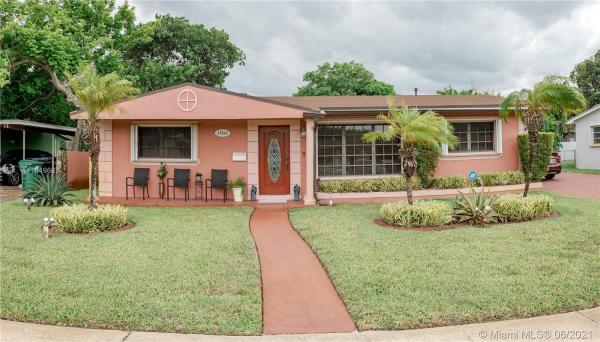 Berkeley Manor, Miami Gardens, Florida 33169, image 2