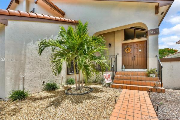 Patio Homes At The Moors, 6126 NW 175th Ter, Country Club, Florida 33015, image 2