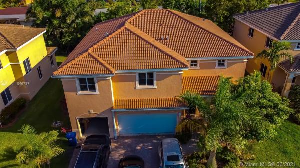 Sport Acres, 1458 NW 204th St, Miami Gardens, Florida 33169, image 2