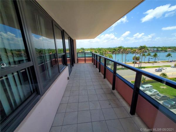The Alexander Hotel, 5225 Collins Ave #720, Miami Beach, Florida 33140, image 2