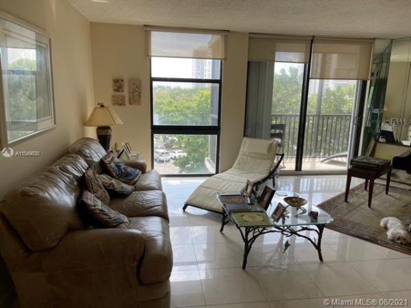 Ensenada, 3475 N Country Club Dr #415, Aventura, Florida 33180, image 2