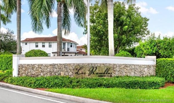 Fontainebleau West, 1022 NW 102nd Ct, Fountainebleau, Florida 33172, image 2