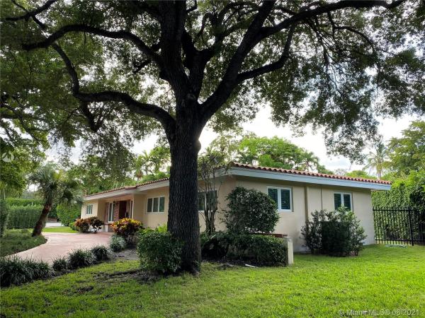 Sunrise Point, 198 W Sunrise Ave, Coral Gables, Florida 33133, image 2