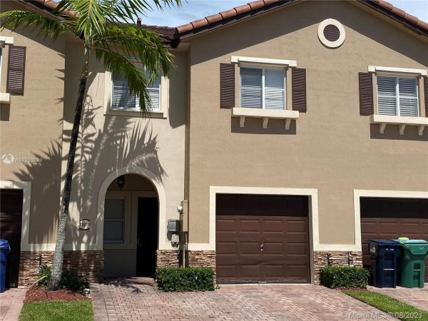 The Palms At Isles Of Bayshore, 22079 SW 88th Path #22079, Cutler Bay, Florida 33190, image 2