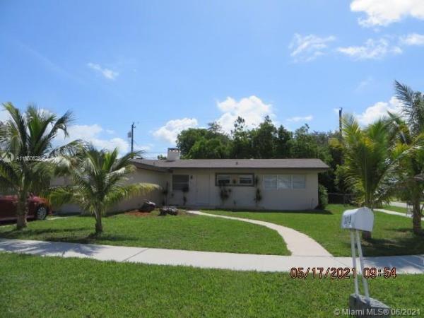 Cutler Ridge, 20715 Coral Sea Rd, Cutler Bay, Florida 33189, image 2