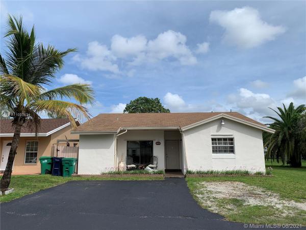 Bent Tree North, 13832 SW 46th Ln, Kendale Lakes, Florida 33175, image 2