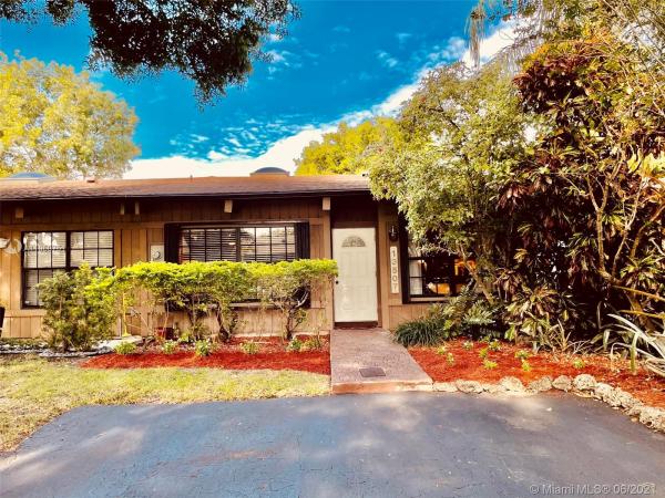 Cindis Place, 13507 SW 101st Ln 0, The Crossings, Florida 33186, image 2