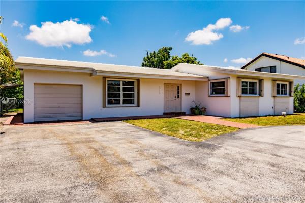 Westchester Residential, 1711 SW 87th Ave, Westchester, Florida 33165, image 2