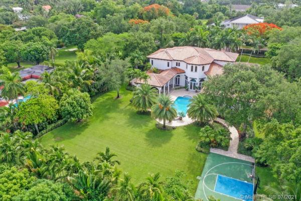 North Pinecrest, 8900 SW 62nd Ct, Pinecrest, Florida 33156, image 2