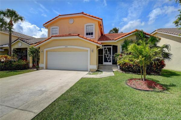 Coral Bay, 18152 Clear Brook Cir, Boca Raton, Florida 33498, image 2