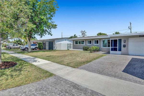 South Coral Homes, 9480 Jamaica Dr, Cutler Bay, Florida 33189, image 2