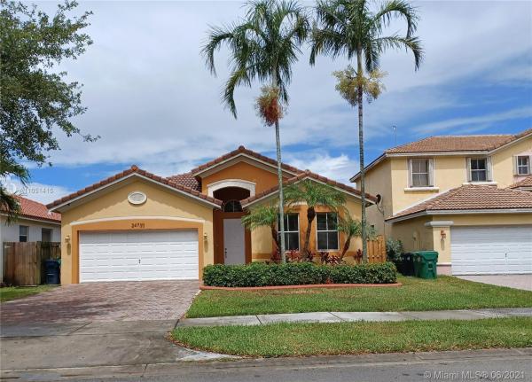 Villas Del Campo, 24730 SW 108th Pl, Princeton, Florida 33032, image 2
