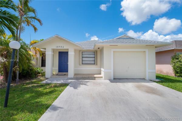 Cutler Creek Point, 10448 SW 211th St, Cutler Bay, Florida 33189, image 2