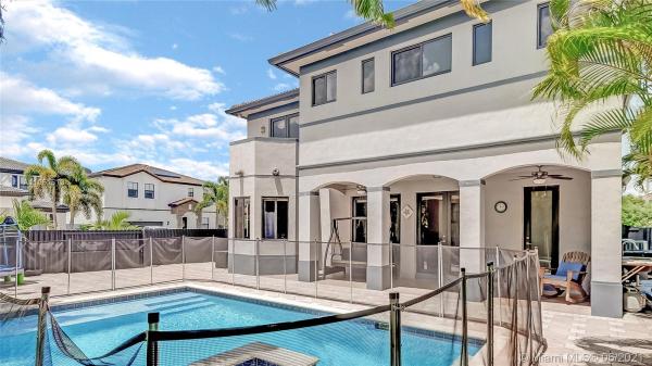 1481 SW 145th Ave, Unincorporated Dade County, Florida 33184, image 2