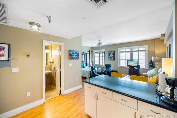 Barbizon Beach Club, 530 Ocean Dr #305, Miami Beach, Florida 33139, image 2