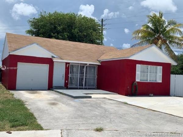 Leslie Patio Homes, 20308 NW 36th Ct, Miami Gardens, Florida 33056, image 2