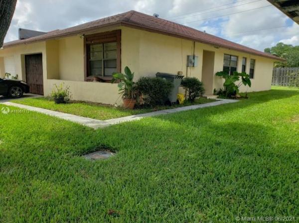 Palm Hill Villas, 4811 Luqui Ct, West Palm Beach, Florida 33415, image 2