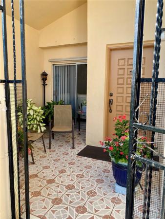 International Lake Villas, 12502 SW 9th St #1, Tamiami, Florida 33184, image 2