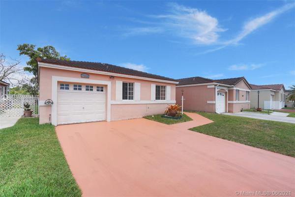 Weitzer Serena Lakes West, 17048 SW 142nd Pl, Richmond West, Florida 33177, image 2