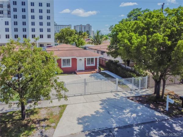 Hialeah Heights, 2732 NW 56th St, Brownsville, Florida 33142, image 2