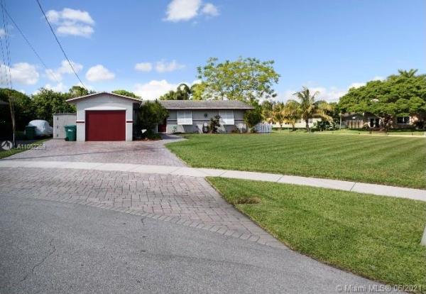 Melaleuca Isles, 124 SW 126th Ave, Plantation, Florida 33325, image 2