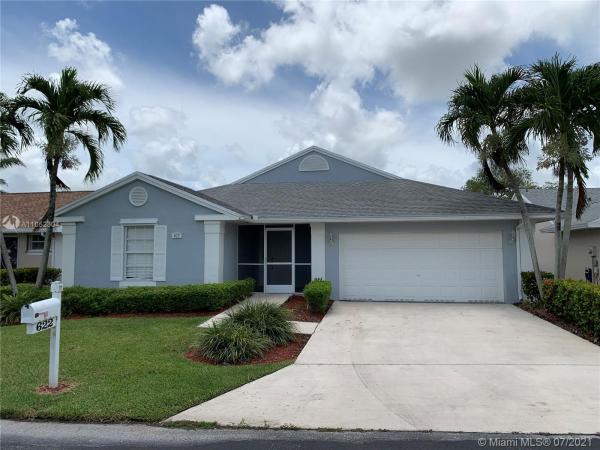 North Gate, 622 SE 27th Dr, Homestead, Florida 33033, image 2