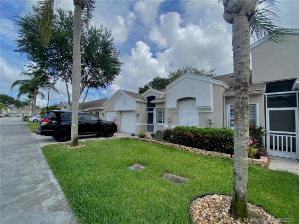 Boca Gardens, 9220 Vineland Ct #B, Boca Raton, Florida 33496, image 2