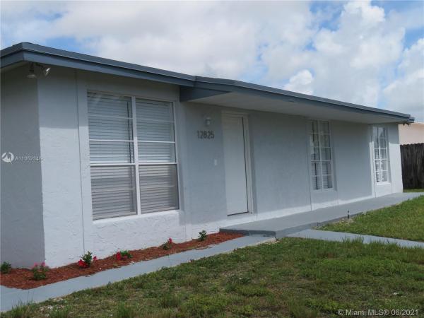 12825 SW 263rd Ter, Unincorporated Dade County, Florida 33032, image 2