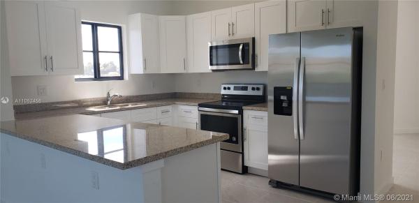 31677 SW 189th Ct, Unincorporated Dade County, Florida 33030, image 1