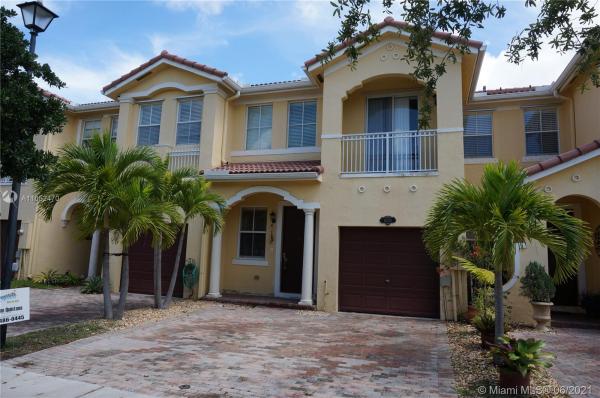 15033 SW 9th Ter #15033, Unincorporated Dade County, Florida 33194, image 2