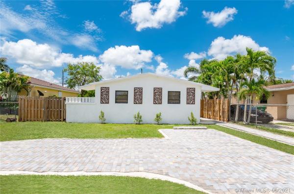 Florida City Estates, 911 NW 3rd St, Florida City, Florida 33034, image 2