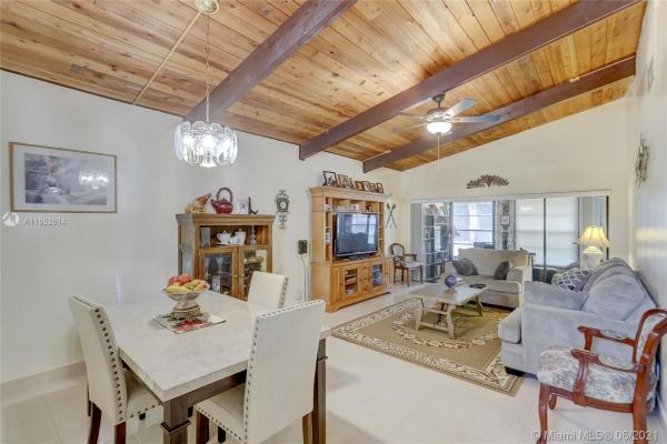Villas At Carriage Hills Lakeside, 129 Gate Rd #3-65, Hollywood, Florida 33024, image 2