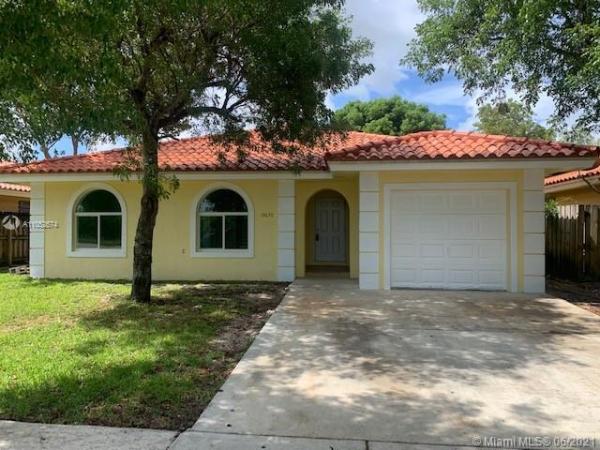13630 SW 253rd St, Princeton, Florida 33032, image 2