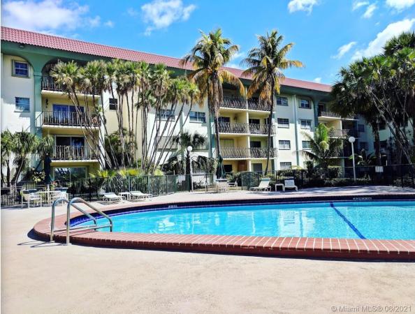Granada Dadeland, 8107 SW 72nd Ave #318E, Glenvar Heights, Florida 33143, image 2