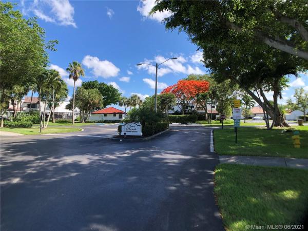 Deer Pointe, 401 NW 36th Ave, Deerfield Beach, Florida 33442, image 2
