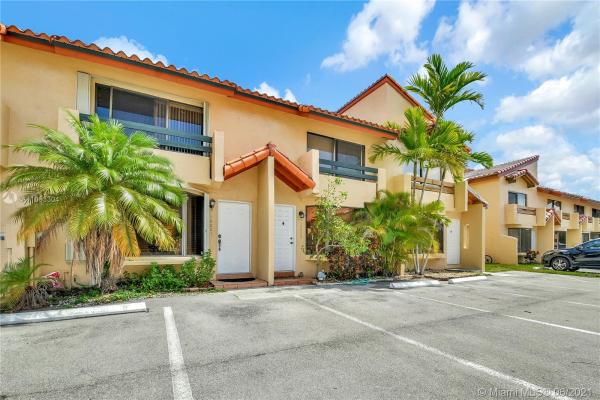 Dadeland Cove, 10021 SW 77th Ct, Kendall, Florida 33156, image 2