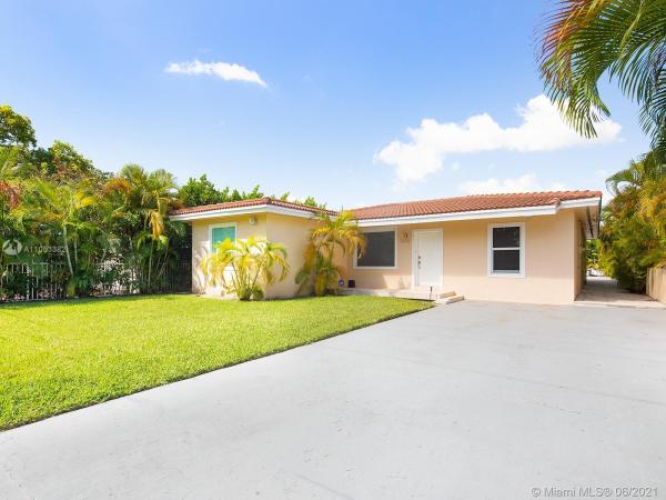 Kerr & Williams, 7610 Bayside Ln, Miami Beach, Florida 33141, image 2