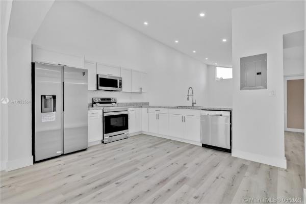 Kings Gardens, 4556 NW 185th St, Miami Gardens, Florida 33055, image 2