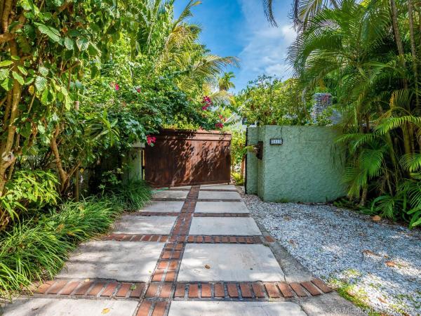 Coconut Grove Park, 3610 Royal Palm Ave, Miami, Florida 33133, image 2