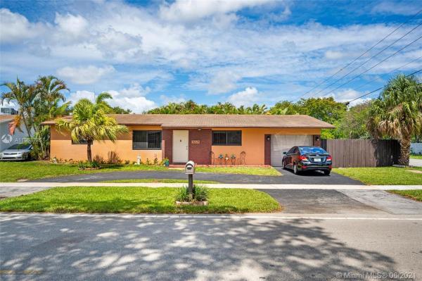 Barrco Estates, 3221 NW 78th Ave, Davie, Florida 33024, image 2