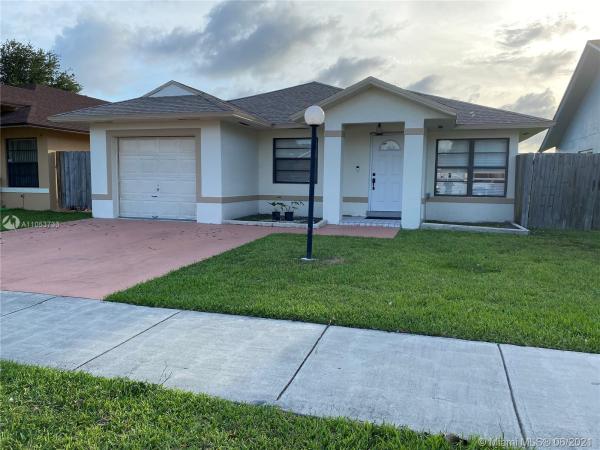 Cutler Creek Point, 21070 SW 104th Pl, Cutler Bay, Florida 33189, image 2
