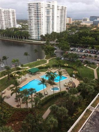 The Clipper At Biscayne Cove, 18151 NE 31st Ct #1406, Aventura, Florida 33160, image 2