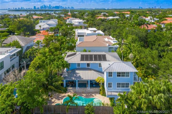 Tropical Isle Homes, 280 Woodcrest Rd, Key Biscayne, Florida 33149, image 2