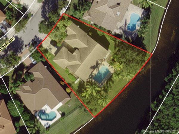 Fairfax Lake, 180 Montclaire Dr, Weston, Florida 33326, image 1