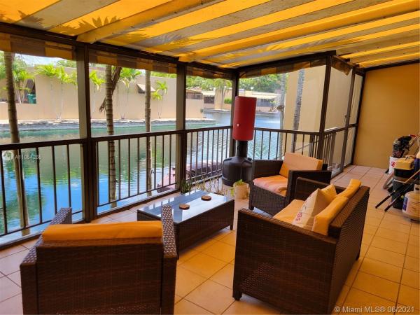 Loch Lomond East, Miami Lakes, Florida 33014, image 2