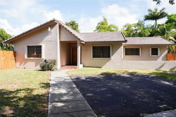 14324 NE 2nd Pl, Golden Glades, Florida 33161, image 2