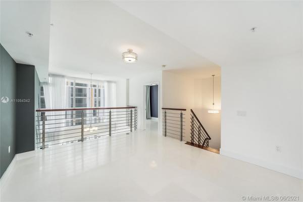 Brickell On The River South Tower, 41 SE 5th St #708, Miami, Florida 33131, image 2
